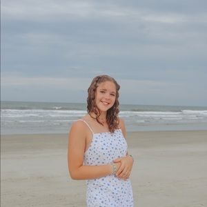 Meet your Posher, Ellie